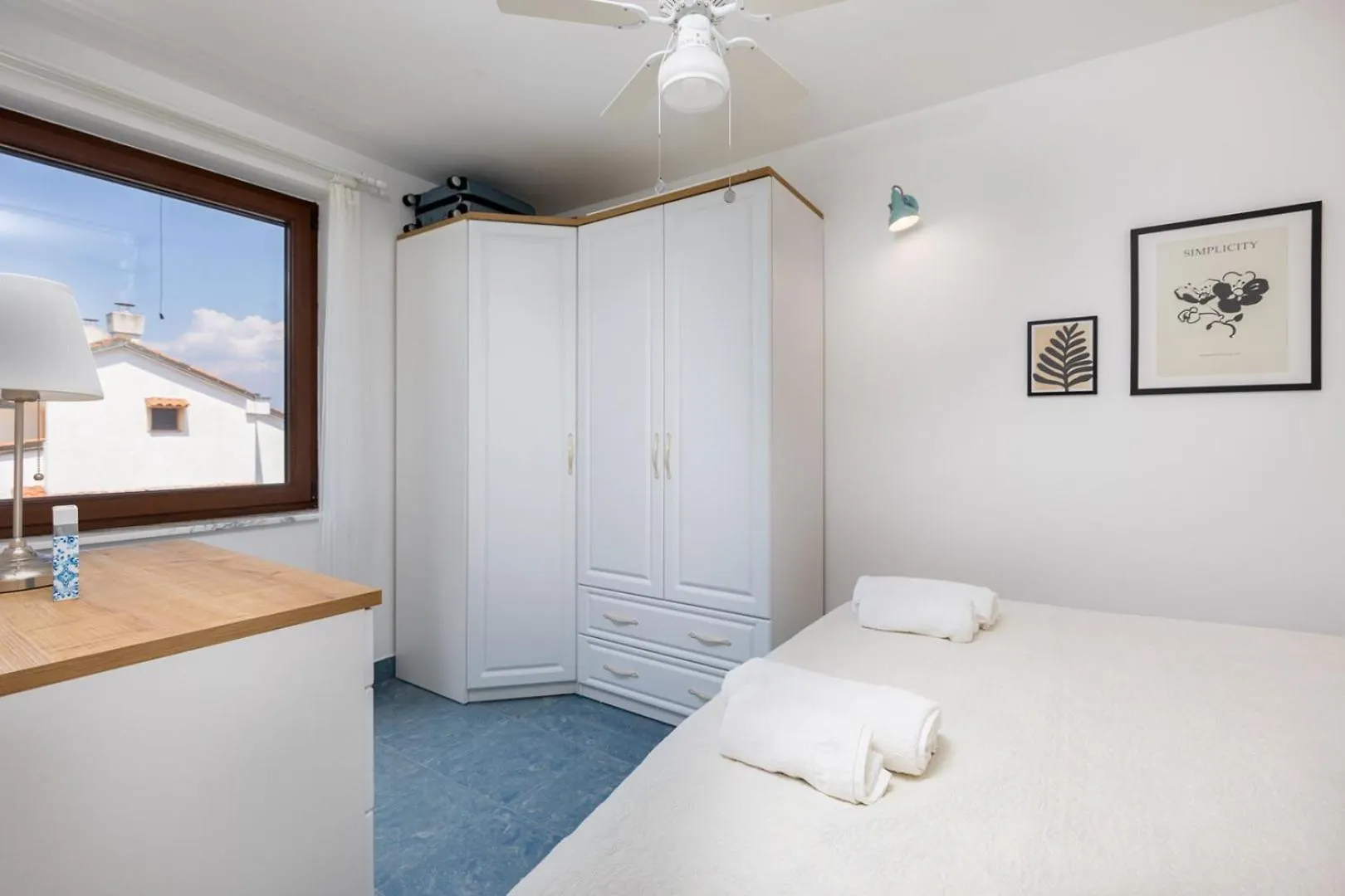 Apartment Blue Gallery Vantacici 0*,  Croatia