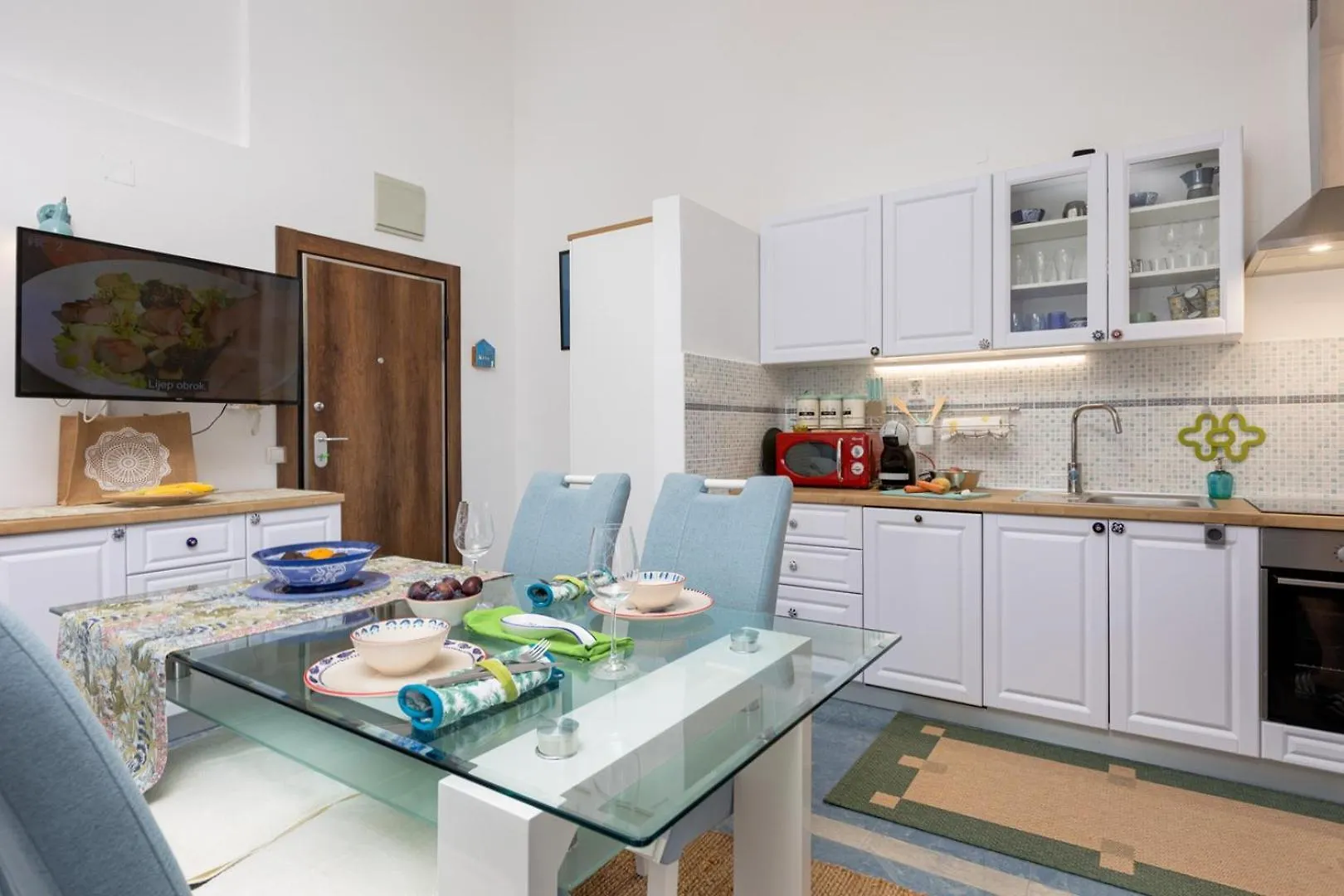 Apartment Blue Gallery Vantacici