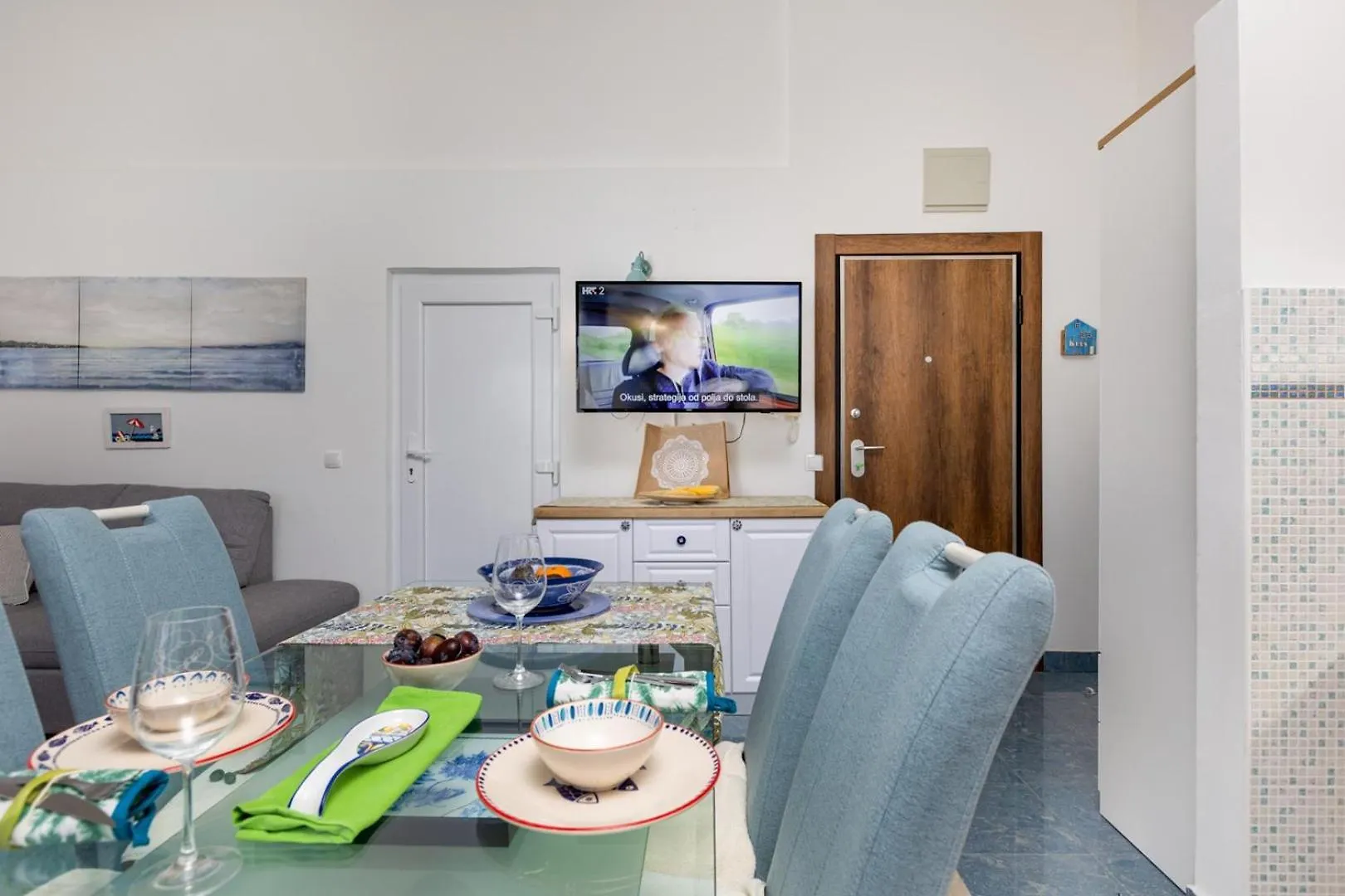 Apartment Blue Gallery Vantacici